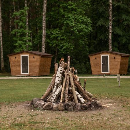 Camping & Camper Place Pasvalys Eksteriør bilde