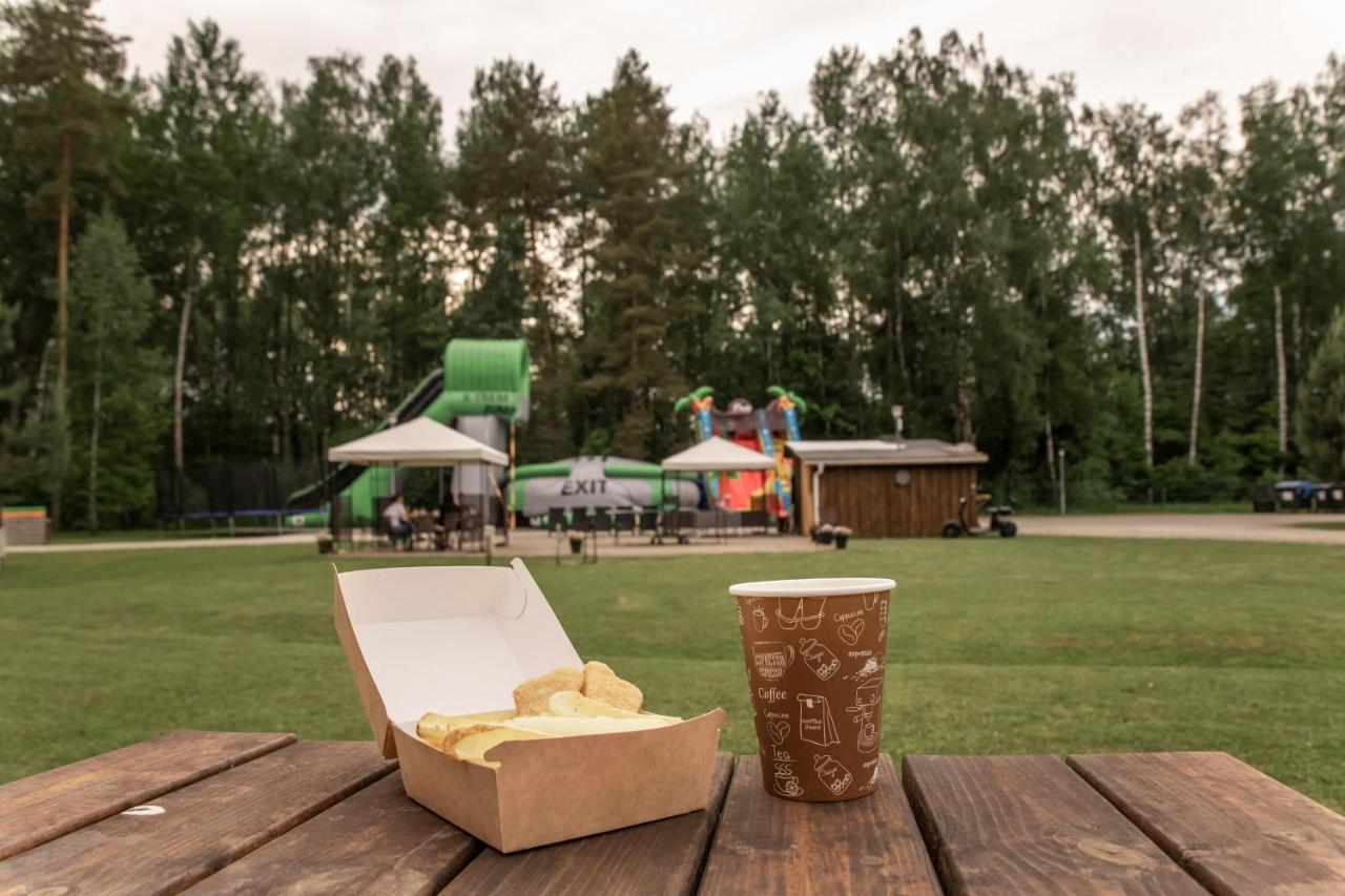 Camping & Camper Place Pasvalys Eksteriør bilde