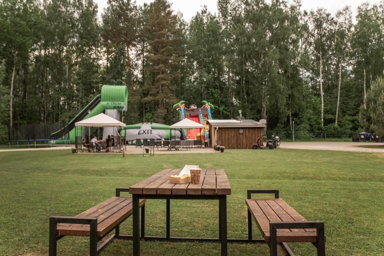 Camping & Camper Place Pasvalys Eksteriør bilde