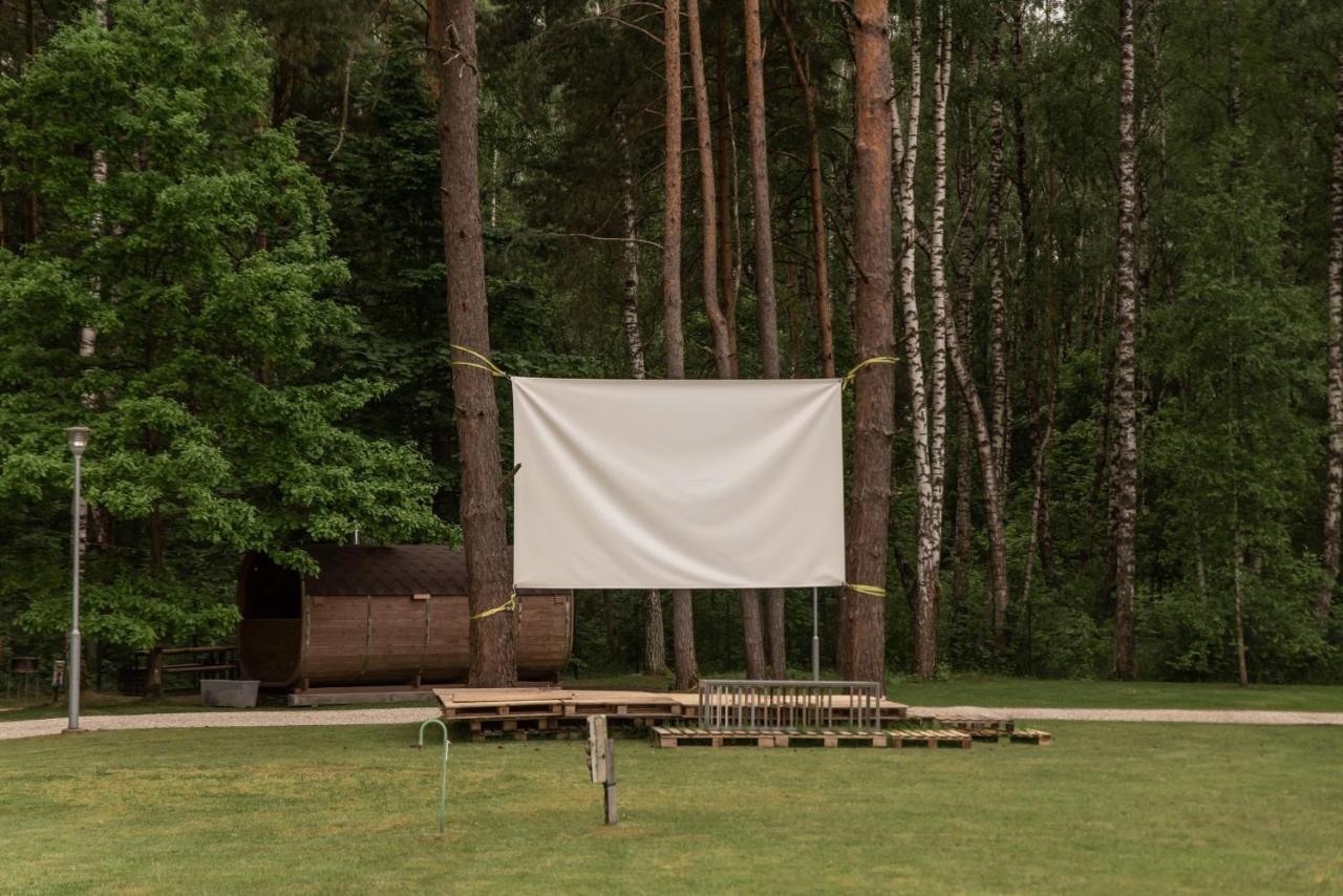 Camping & Camper Place Pasvalys Eksteriør bilde